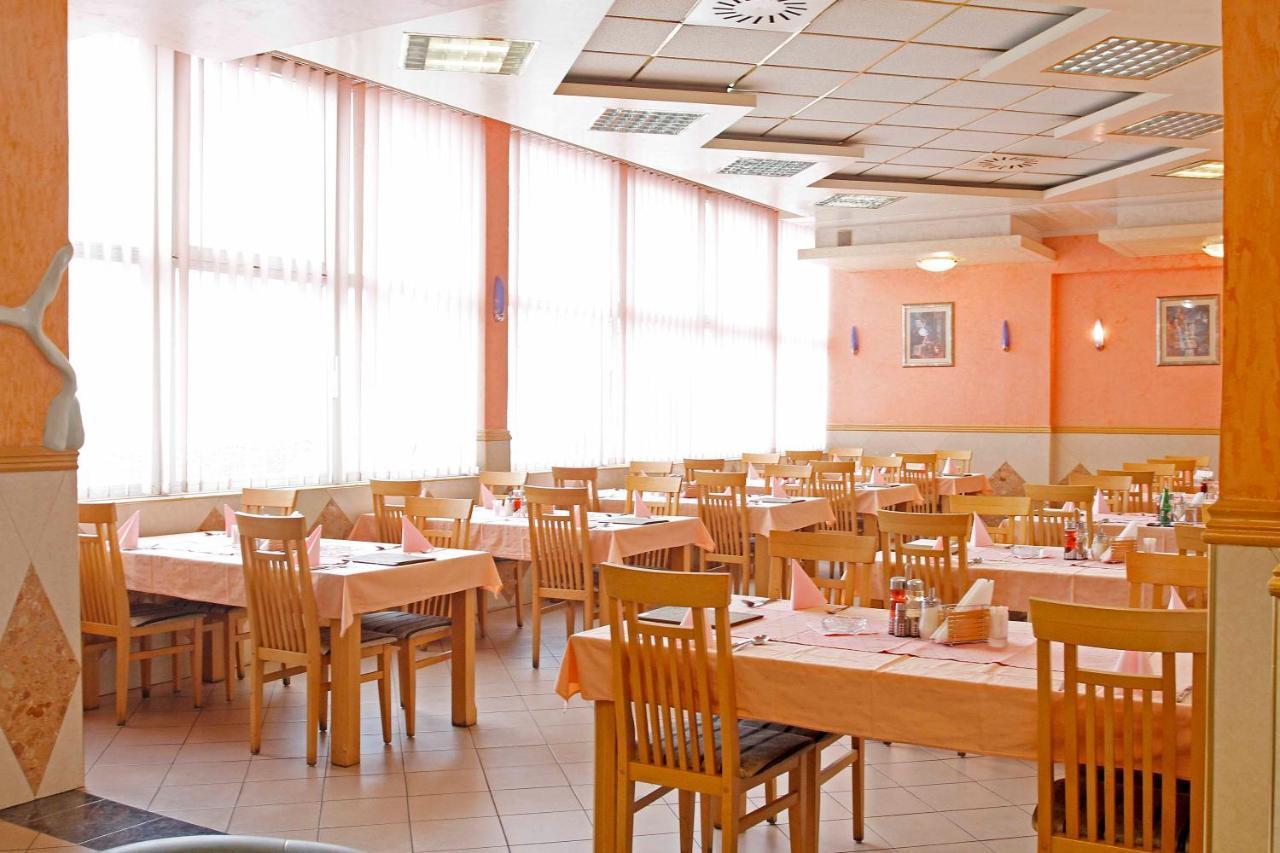 Hotel Bm Szarajevó Kültér fotó